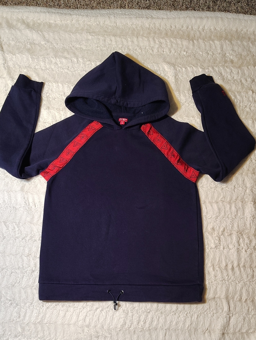 GUESS Menโs Navy Zip-Up Hoodie with Red Trim
